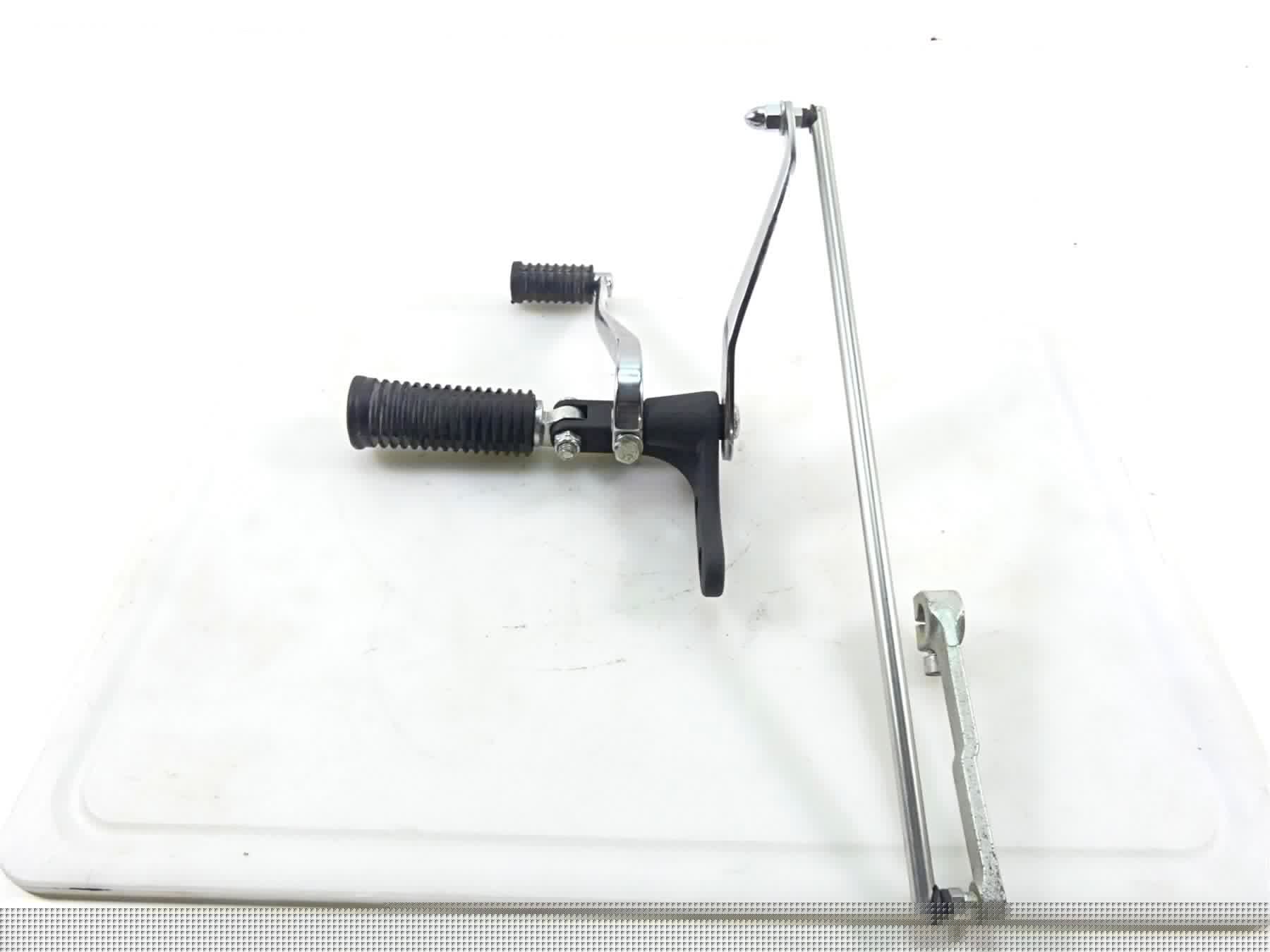 2010 Harley FXDF Dyna Fat Bob Front Left Oem Forward Footpeg & Shifter 33693-03 {{ shop.shopifyCountryName }} - Mototech271