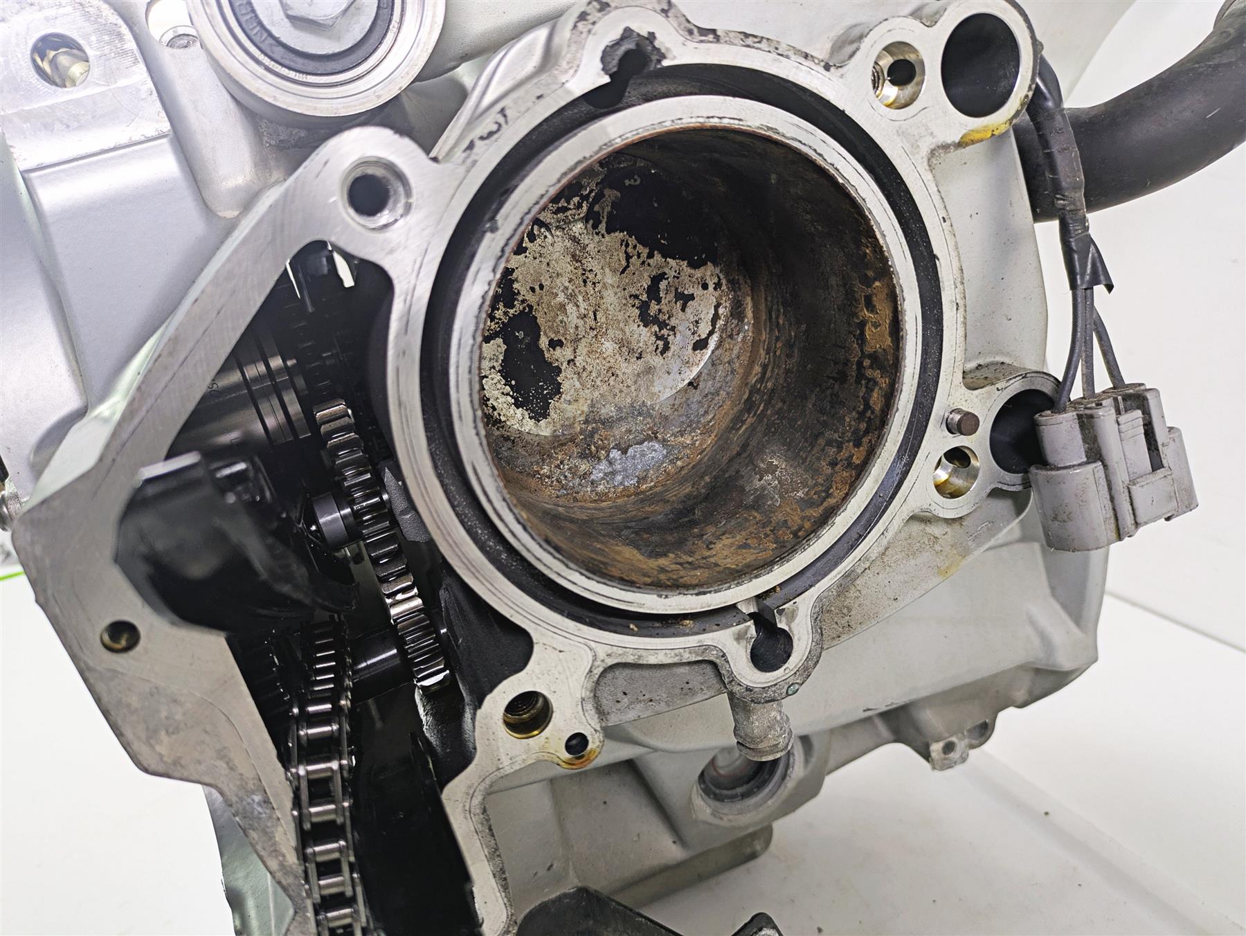 2016 BMW R1200RT K52 Engine Bottom End Crank Shaft Case FOR PARTS 11008554887 {{ shop.shopifyCountryName }} - Mototech271