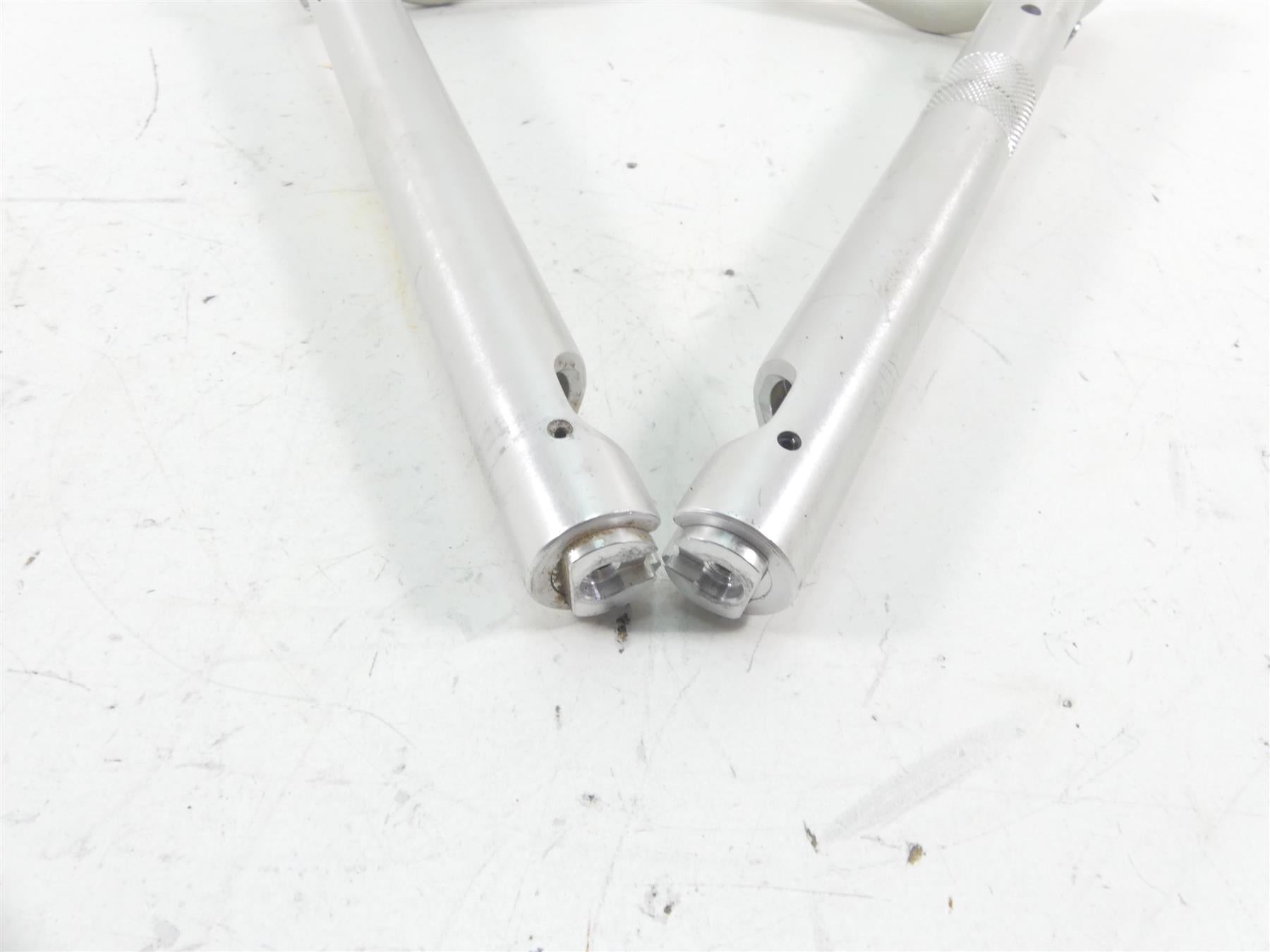 2017 Triumph Thruxton 1200 R Clip On Handlebar Handle Bar Set T2041283 T2041284 {{ shop.shopifyCountryName }} - Mototech271
