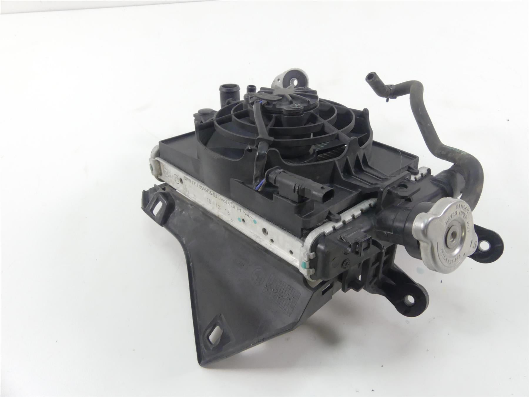 2019 BMW R1250GS K50 Right Radiator Fan Cover Hoses Reservoir Set 17118546416 {{ shop.shopifyCountryName }} - Mototech271