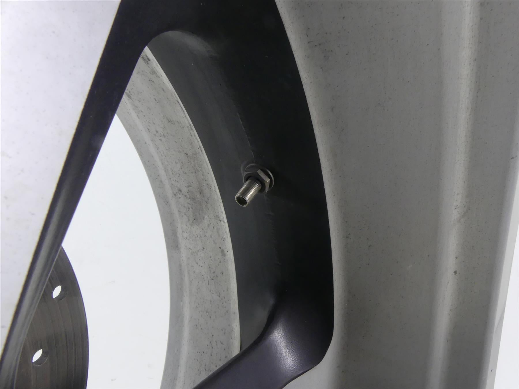 2013 Harley VRSCF Muscle V-Rod Straight Rear Wheel Rim 18x8 - Read 40900169 {{ shop.shopifyCountryName }} - Mototech271