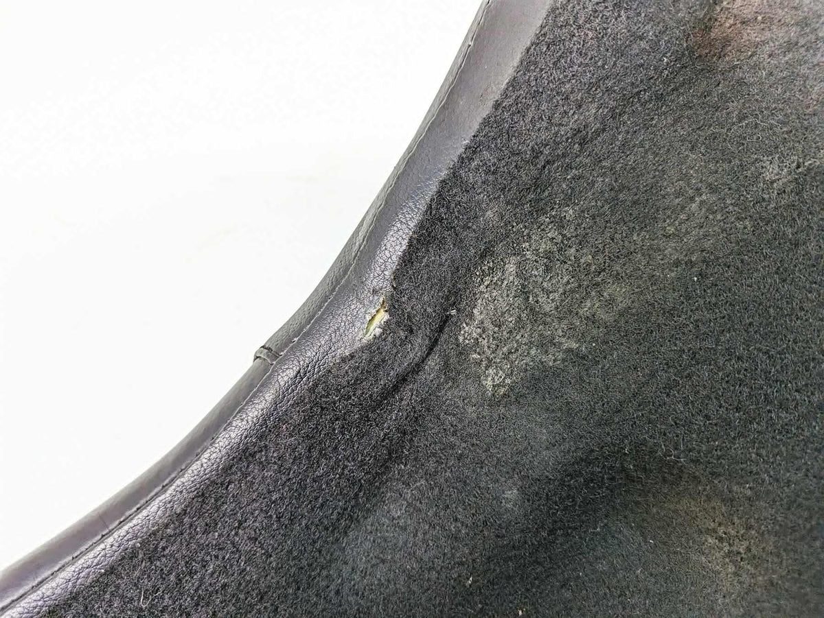 2011 Harley Touring FLTRU Road Glide Duo Driver Drop Seat Saddle Softail? {{ shop.shopifyCountryName }} - Mototech271