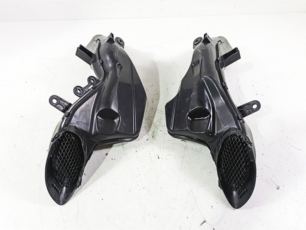 2018 Suzuki GSX1300 R Hayabusa Air Intake Duct Set 94420-15H01 94430-15H01 {{ shop.shopifyCountryName }} - Mototech271