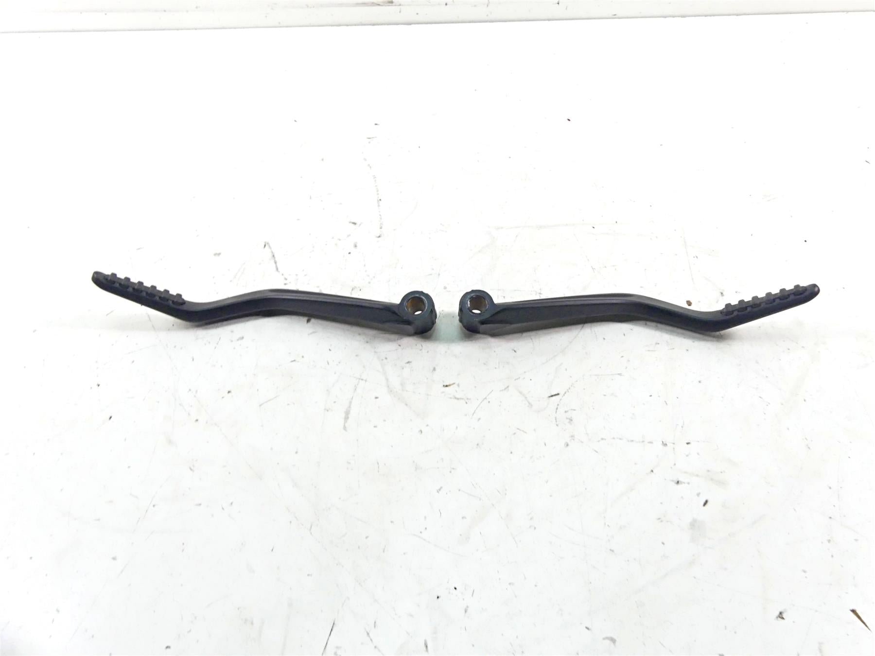 2013 Ducati Diavel Red Rear Passenger Footpeg Foot Peg Set 46520671A 46520661A {{ shop.shopifyCountryName }} - Mototech271