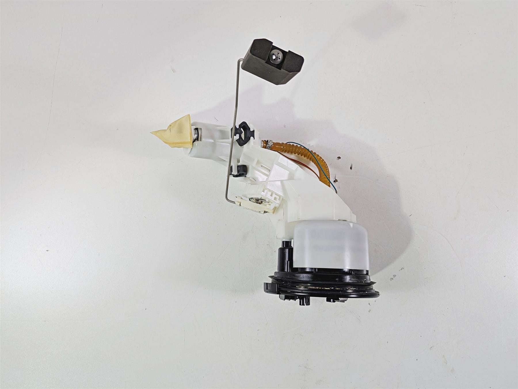2014 BMW K1600 GTL K48 Fuel Gas Petrol Pump & Level Sender 16148554921 {{ shop.shopifyCountryName }} - Mototech271