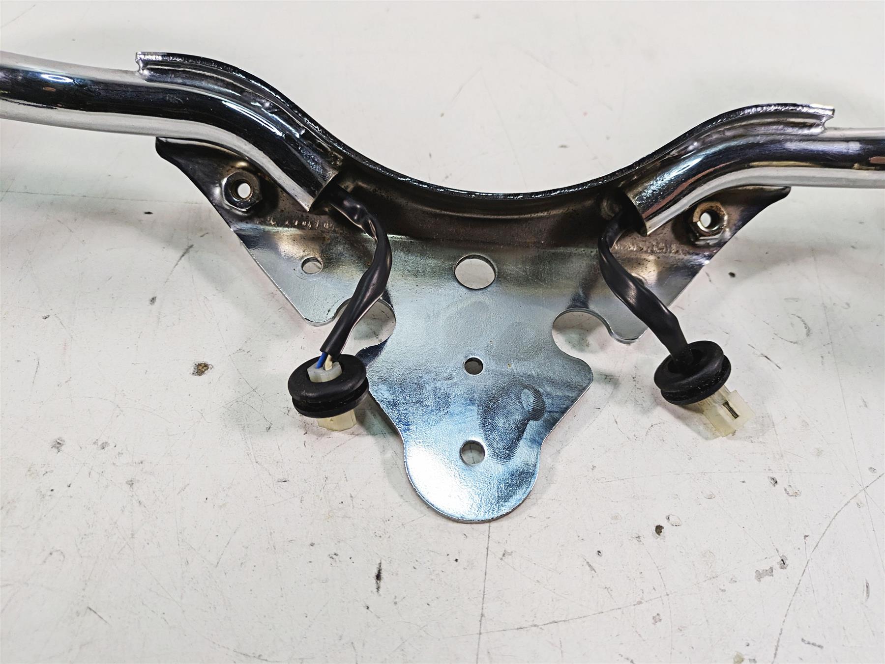 2014 Moto Guzzi California 1400 T Front Spot Lights & Mount -Read B063295 887997 {{ shop.shopifyCountryName }} - Mototech271