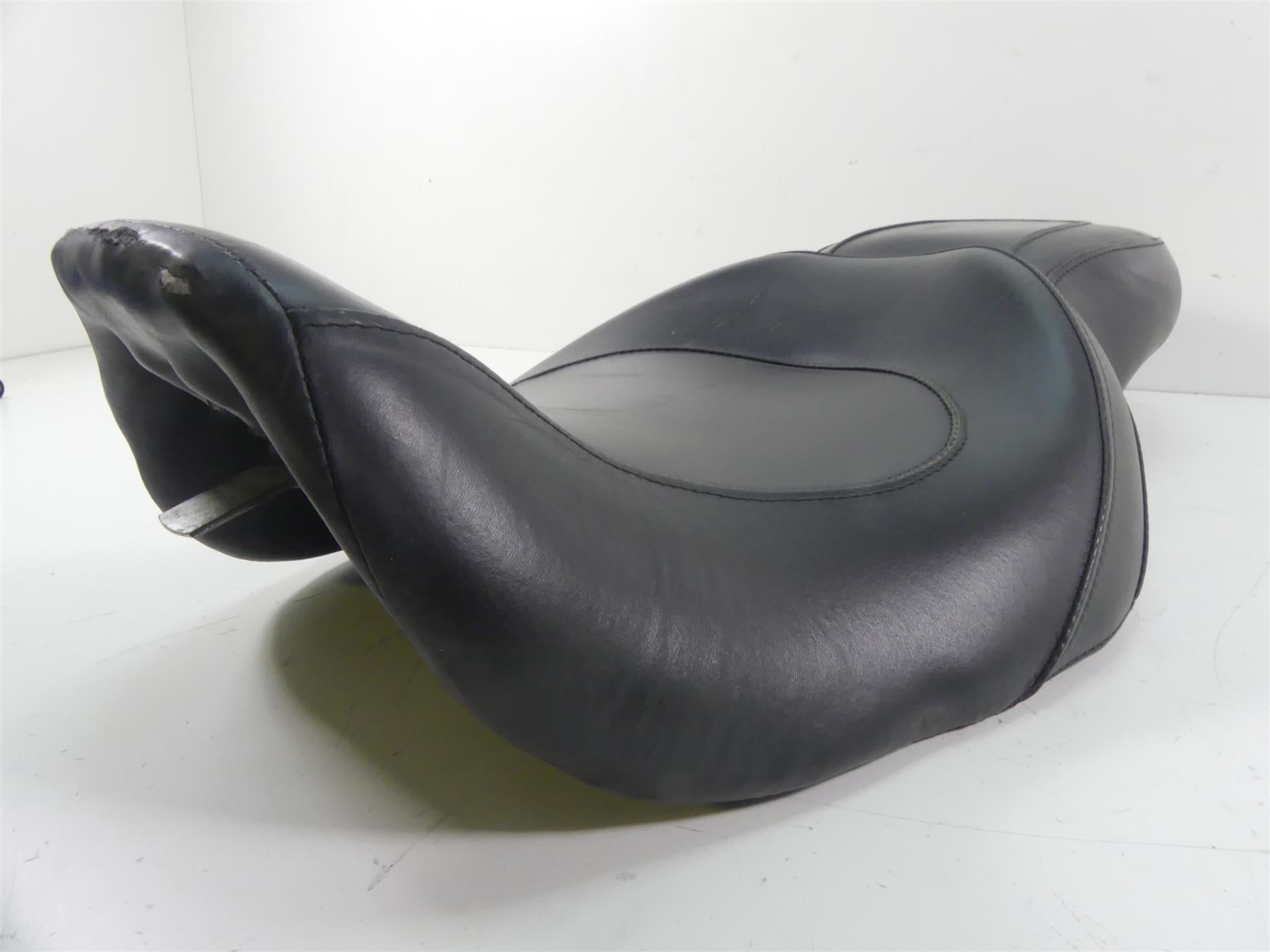 2007 Harley Touring FLHR SE CVO Road King Driver Dual Saddle Seat -Read 52398-07 {{ shop.shopifyCountryName }} - Mototech271
