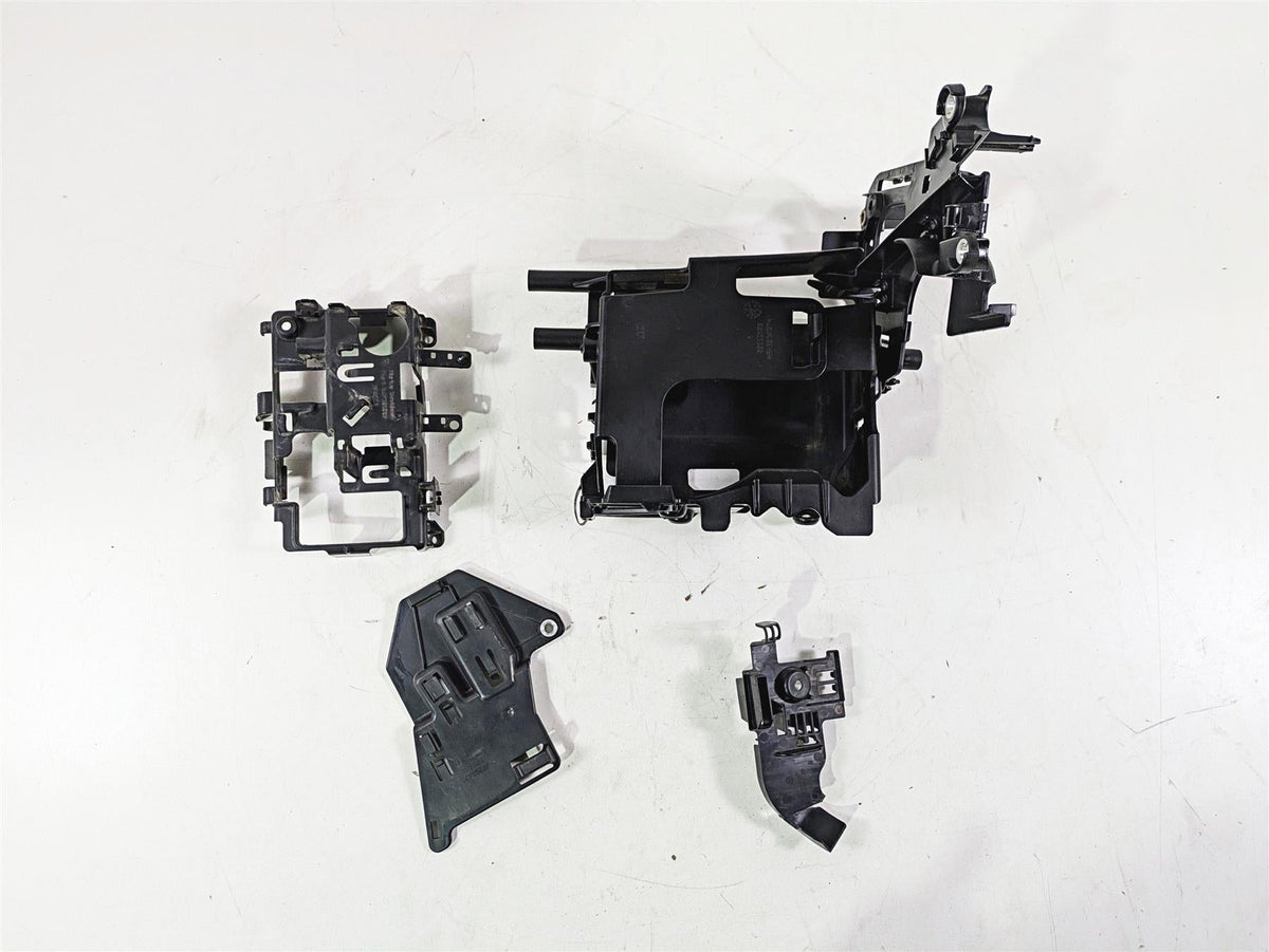 2018 Harley FXBR Softail Breakout Electrical Carrier Battery Set 69201632 {{ shop.shopifyCountryName }} - Mototech271