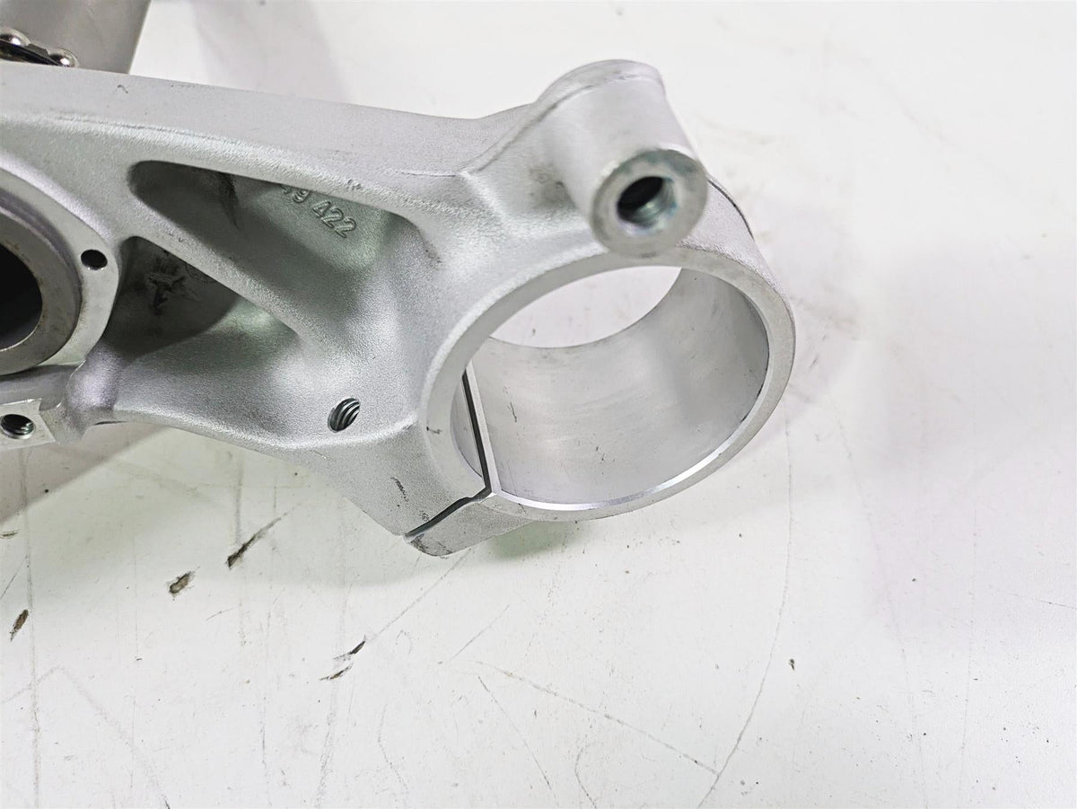 2016 BMW R1200RS K54 Lower Triple Tree Steering Clamp 8549422 31428549594 {{ shop.shopifyCountryName }} - Mototech271