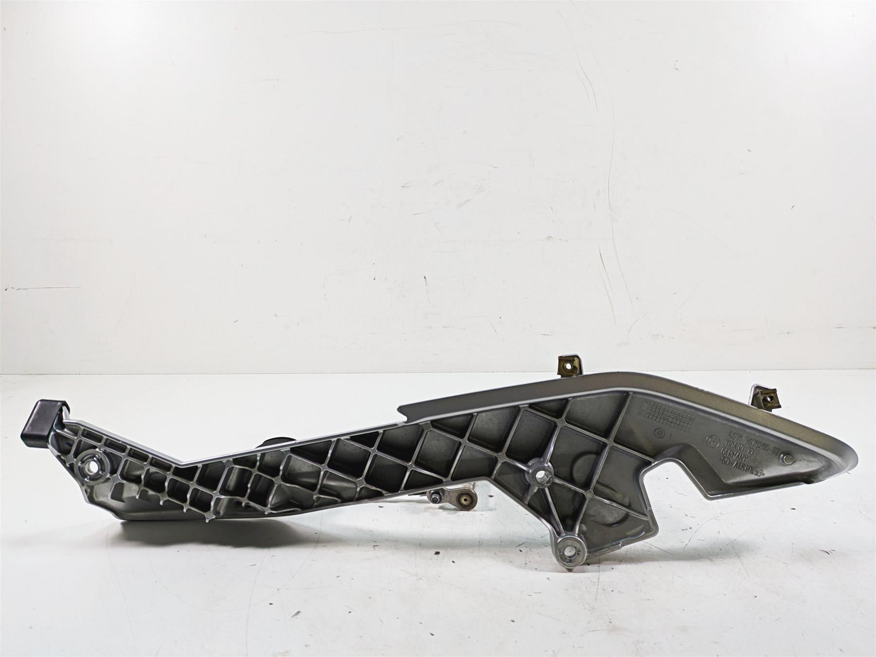 2007 BMW R1200RT K26 Left Front Rear Footpeg Set & Shifter 46717675289 {{ shop.shopifyCountryName }} - Mototech271