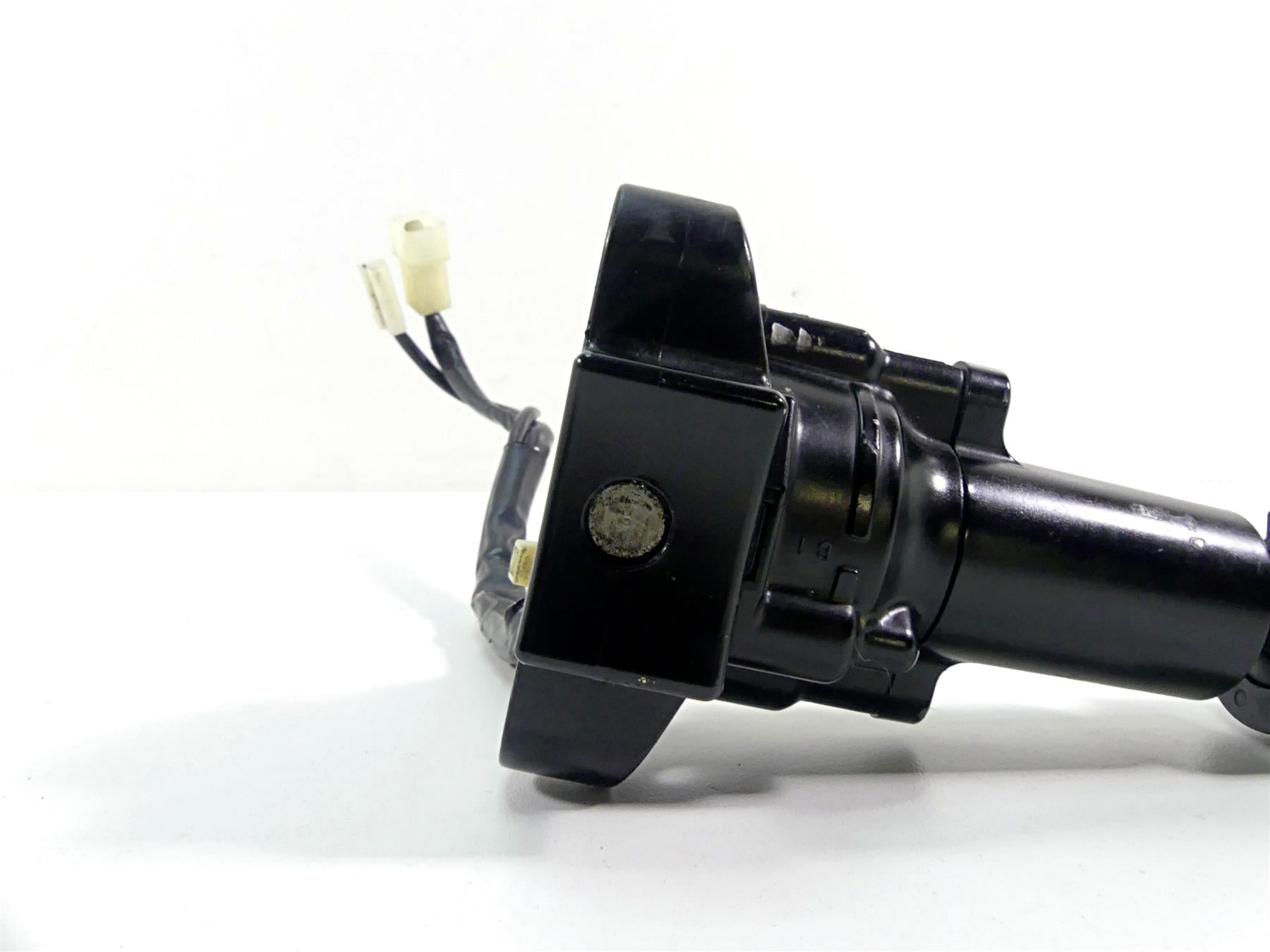 2012 Yamaha VMX17 VMAX 1700 Ignition Switch Key Lock Set 2S3-82501-00-00 {{ shop.shopifyCountryName }} - Mototech271