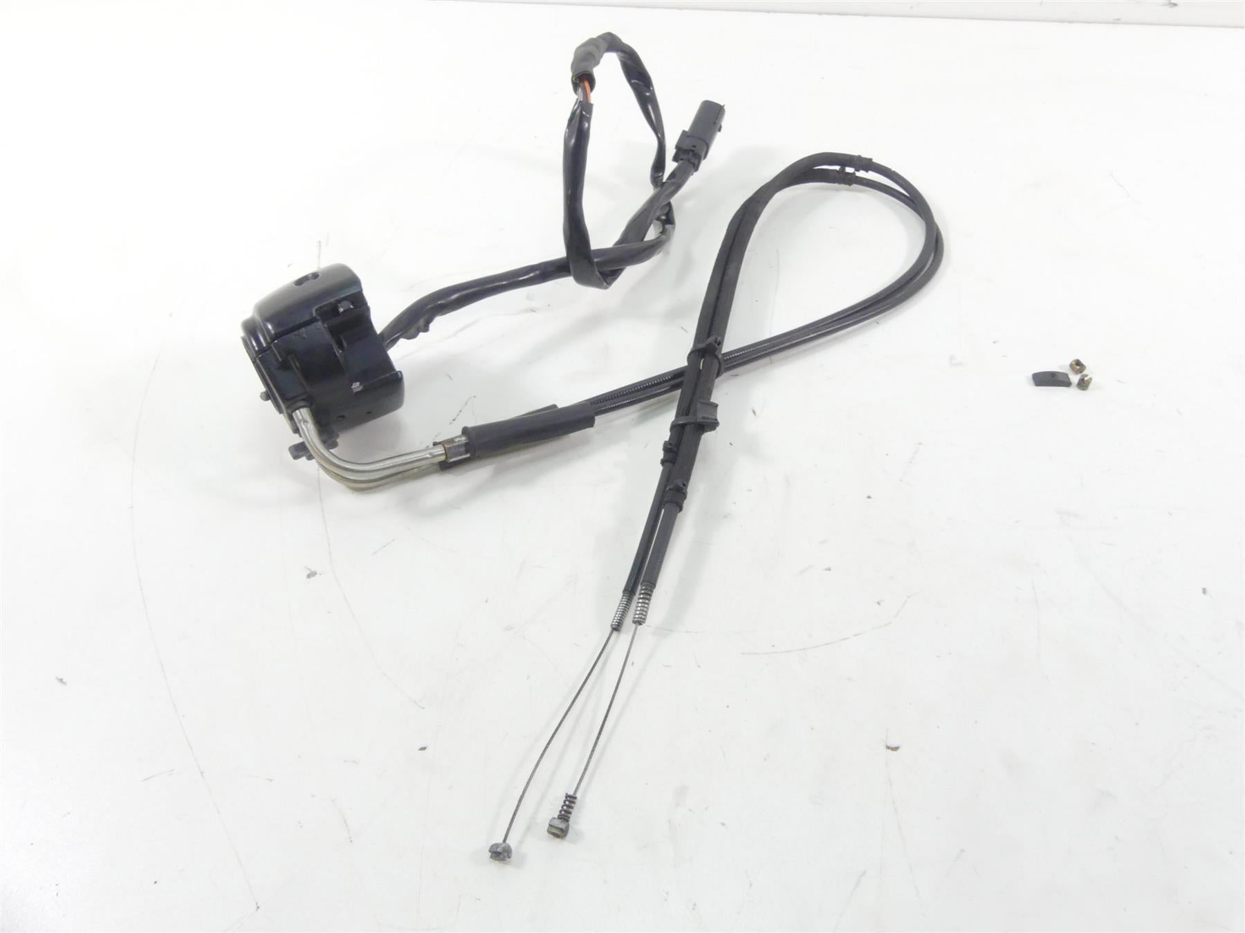 2009 Harley FXDL Dyna Low Rider Right Hand Throttle Control Switch 71684-06A {{ shop.shopifyCountryName }} - Mototech271