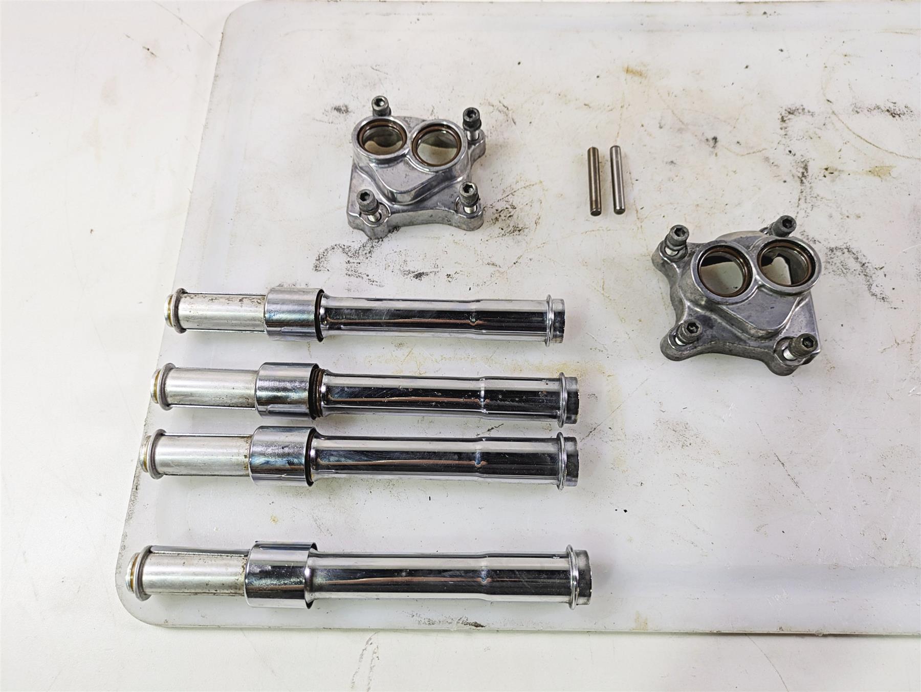 2015 Harley FXDF Dyna Fat Bob Push Rod & Lifter Cover Set 17965-99 17967-99 {{ shop.shopifyCountryName }} - Mototech271