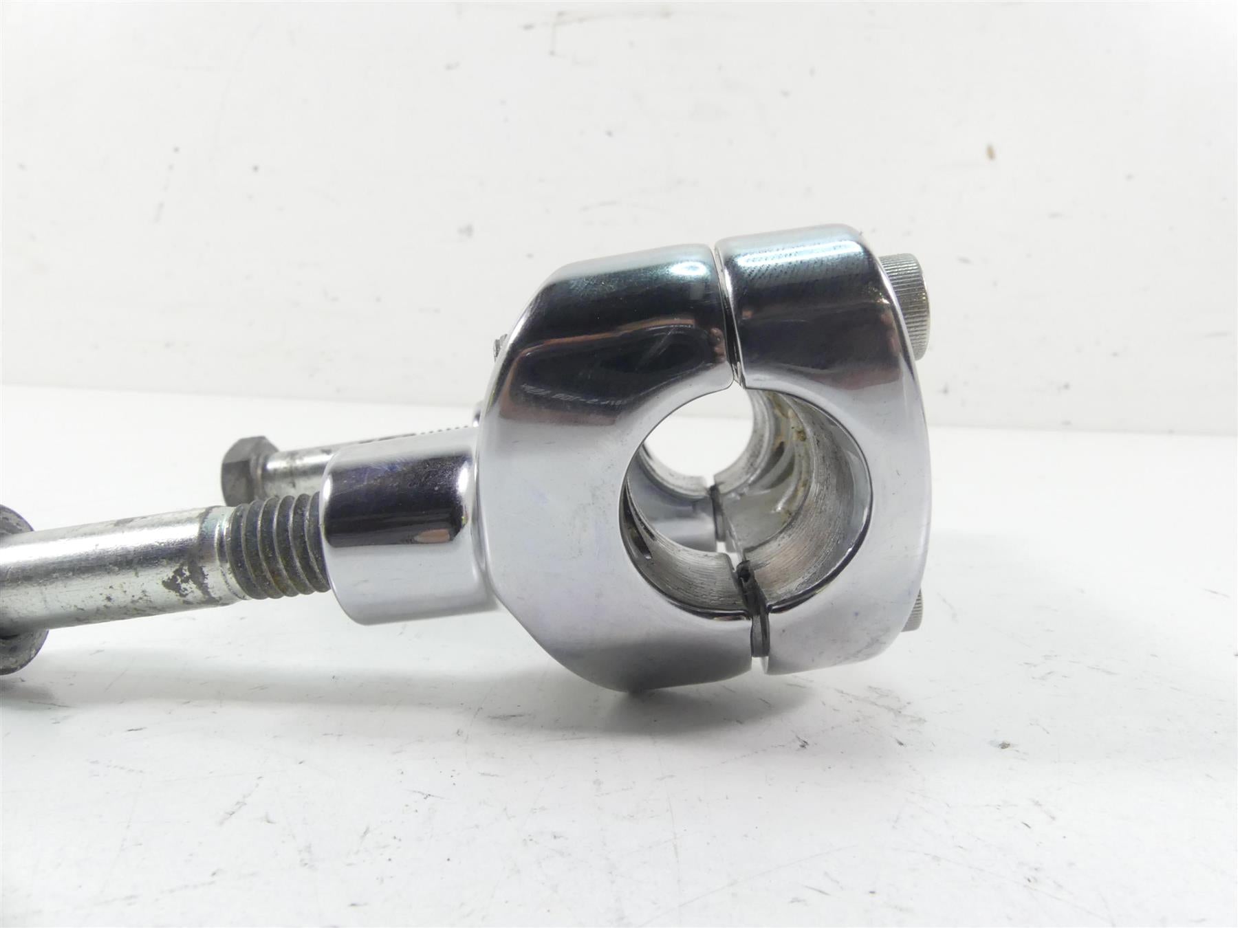 1998 Harley Dyna FXDL Low Rider Handlebar Riser Holder Clamps 56119-77A {{ shop.shopifyCountryName }} - Mototech271
