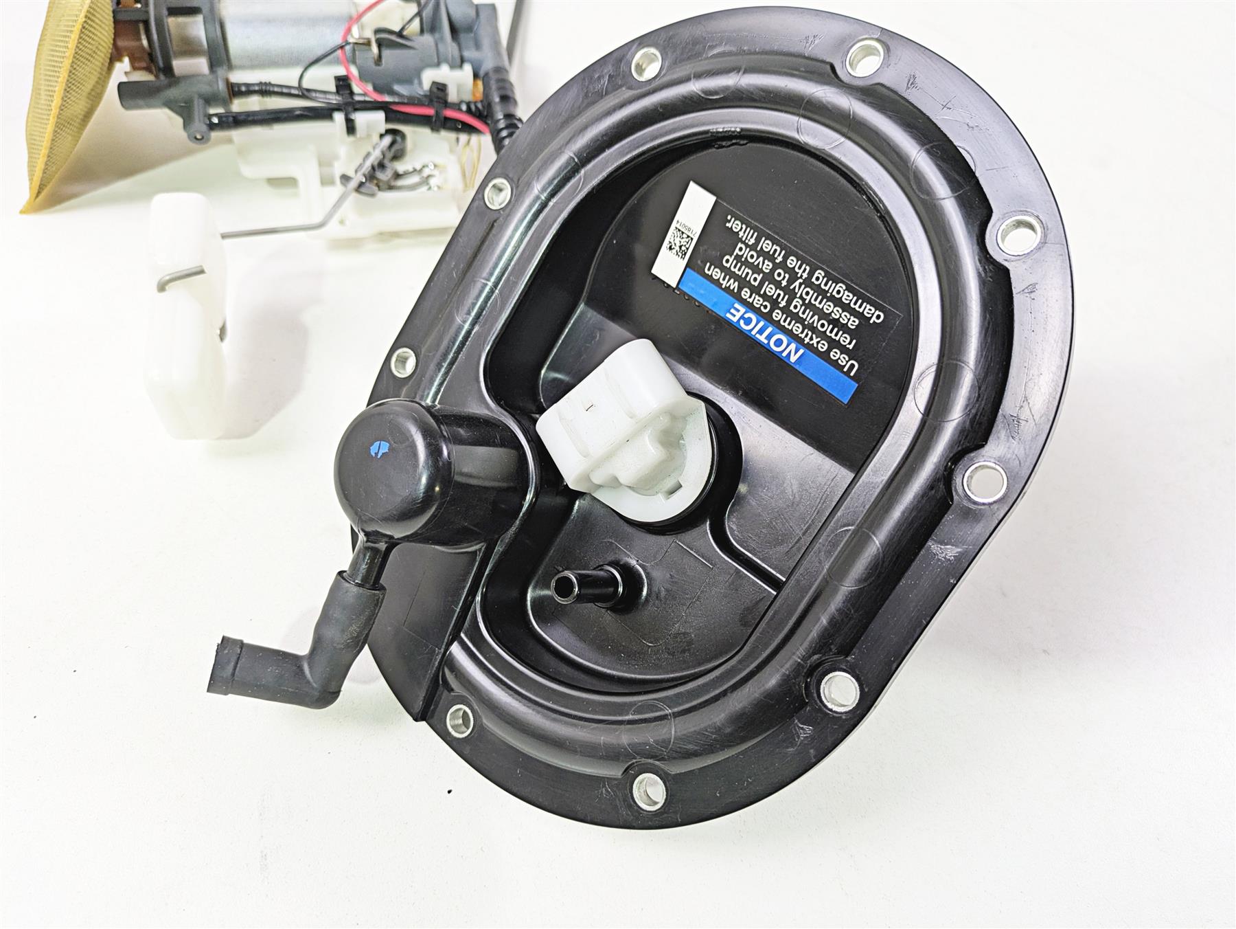 2017 Indian Chieftain Limited Fuel Gas Petrol Pump -Tested 2521787 2522160 {{ shop.shopifyCountryName }} - Mototech271