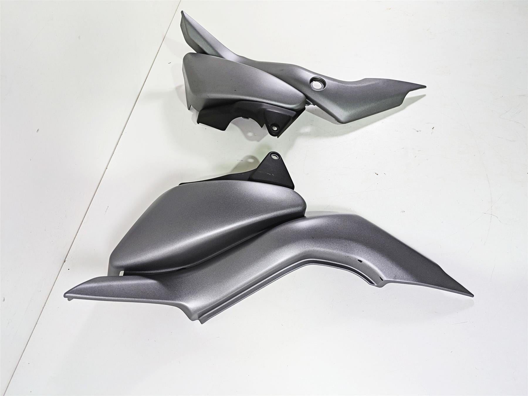 2016 Suzuki M109R VZR1800 Boulevard Side Cover Fairing Set 47210-48GA0 {{ shop.shopifyCountryName }} - Mototech271