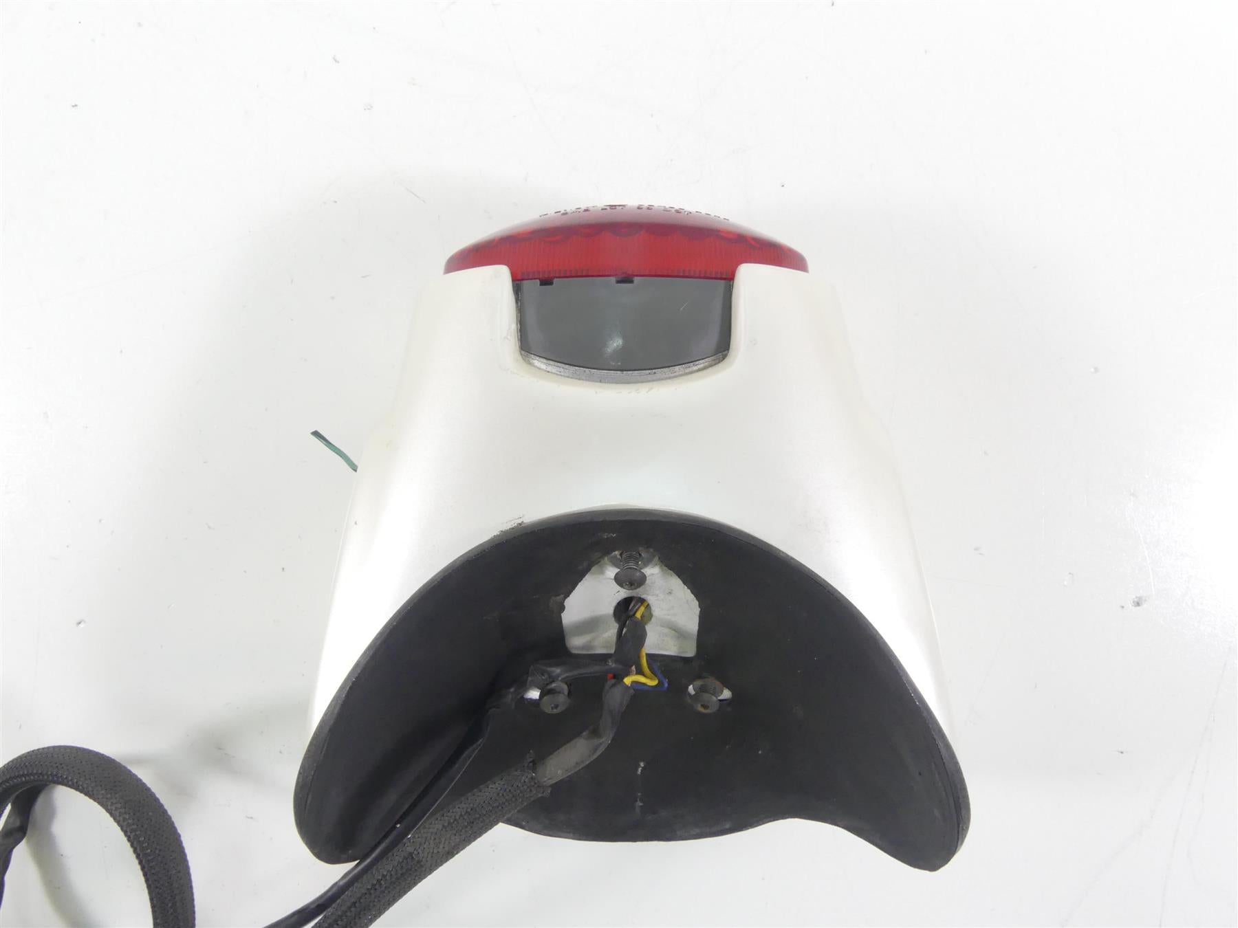 2001 Moto Guzzi California Sp 1100 Taillight Tail Light Lamp Lens GU03475830 {{ shop.shopifyCountryName }} - Mototech271