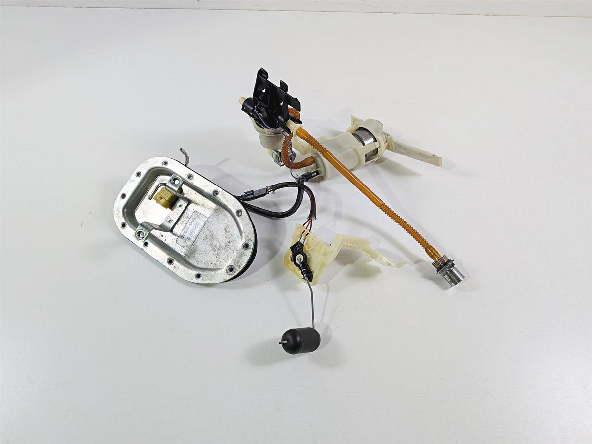 2014 Harley FXDL Dyna Low Rider Fuel Gas Petrol Pump & Sending Unit 75246-04A {{ shop.shopifyCountryName }} - Mototech271