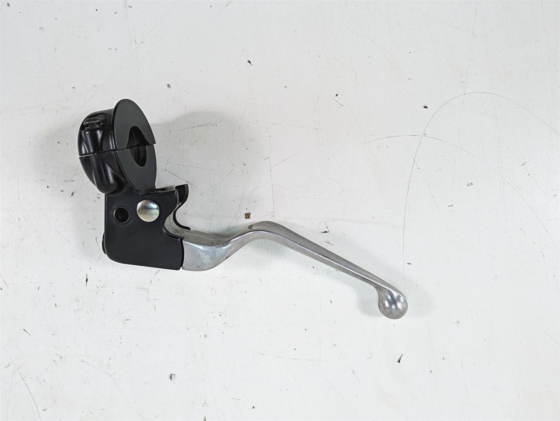 2013 Harley Softail FLSTC Heritage Classic Clutch Perch & Lever Set 38608-96 {{ shop.shopifyCountryName }} - Mototech271