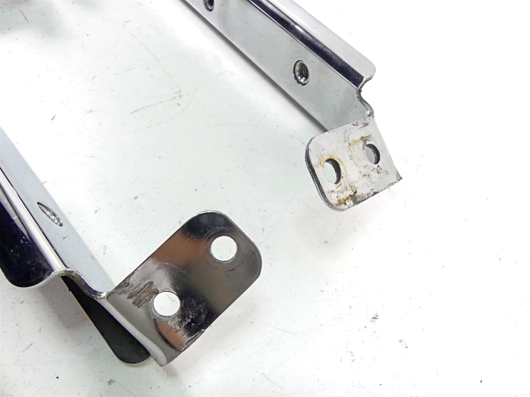 2006 Harley Touring FLHTCU SE E-Glide Saddlebag Support Bracket Set 90718-95A {{ shop.shopifyCountryName }} - Mototech271