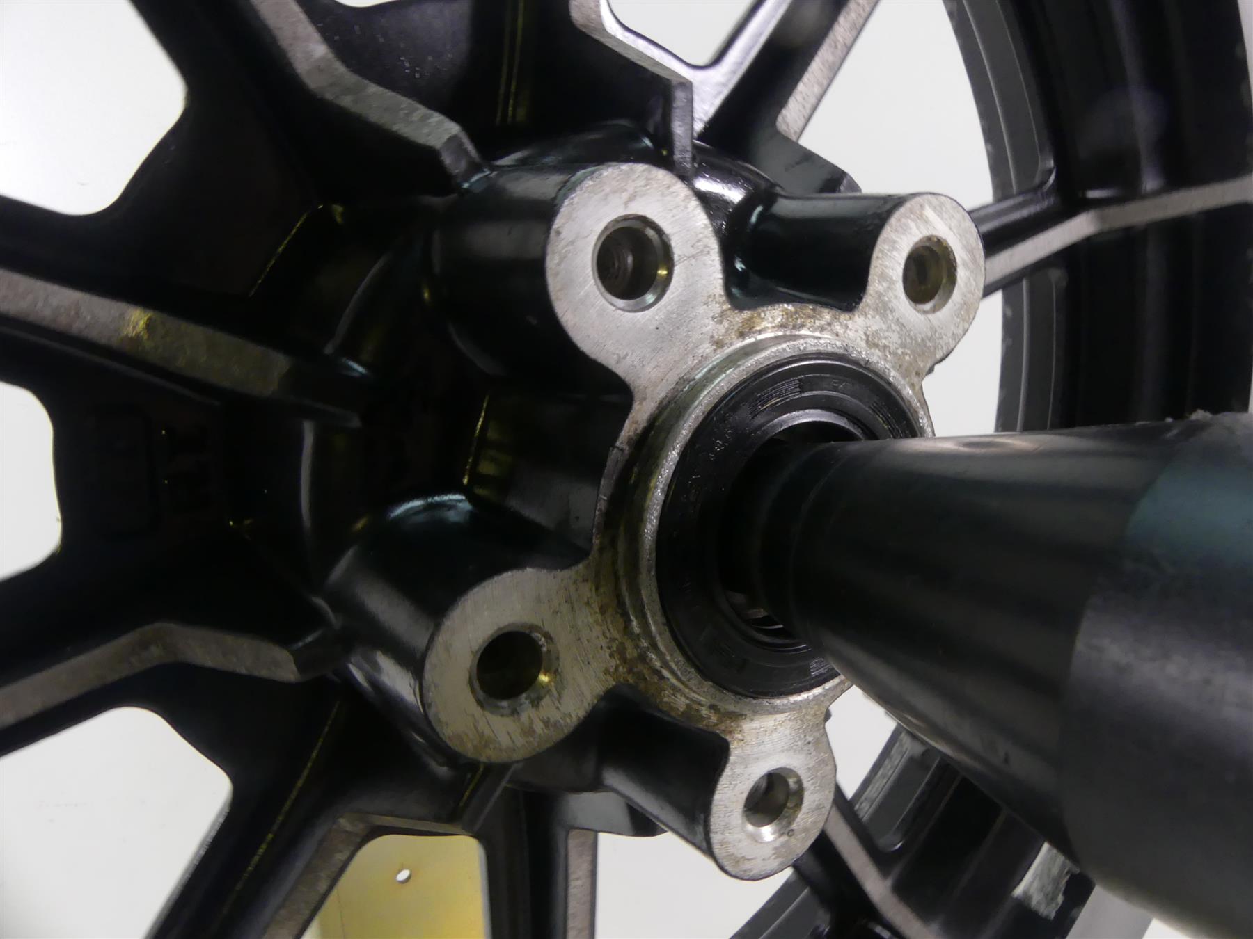 1998 Harley Touring FLHTC Electra Glide Front 10 Spoke 16x3 Rim Wheel 43493-87 {{ shop.shopifyCountryName }} - Mototech271