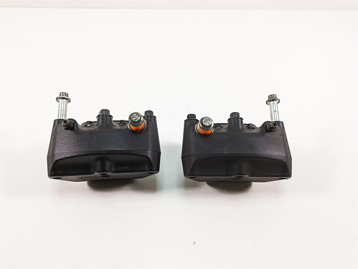 2006 Harley Touring FLHXI Street Glide Front Brake Caliper Set 44023-00 44046-00 {{ shop.shopifyCountryName }} - Mototech271