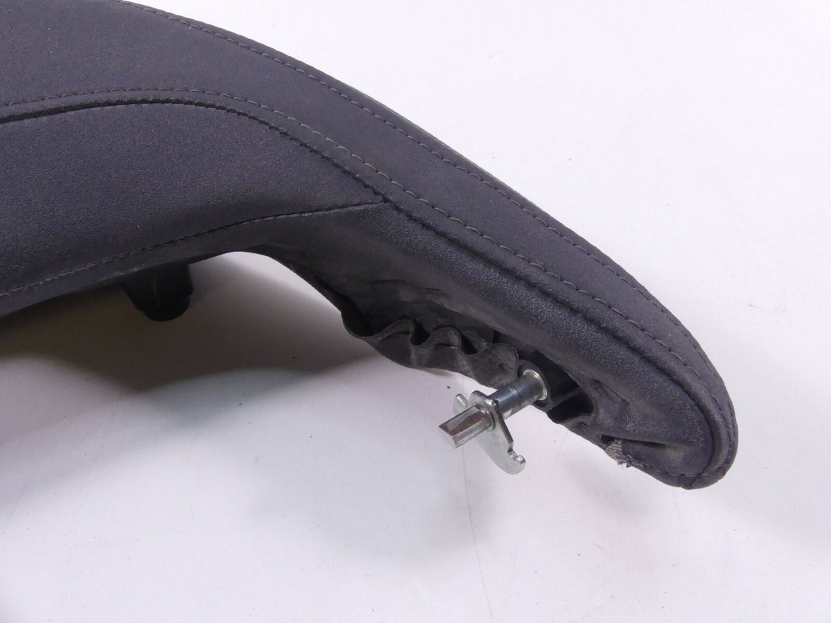 2019 Yamaha VMX17 V-Max 1700 Rear Passenger Pillion Saddle Seat 2S3-24750-11-00 {{ shop.shopifyCountryName }} - Mototech271