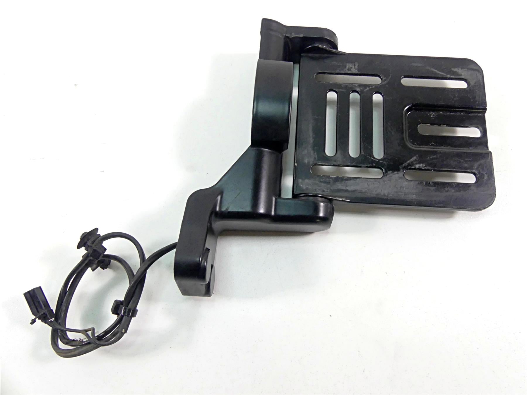 2014 Harley VRSCF Muscle V-Rod Side License Plate Holder - Read 69390-09 {{ shop.shopifyCountryName }} - Mototech271
