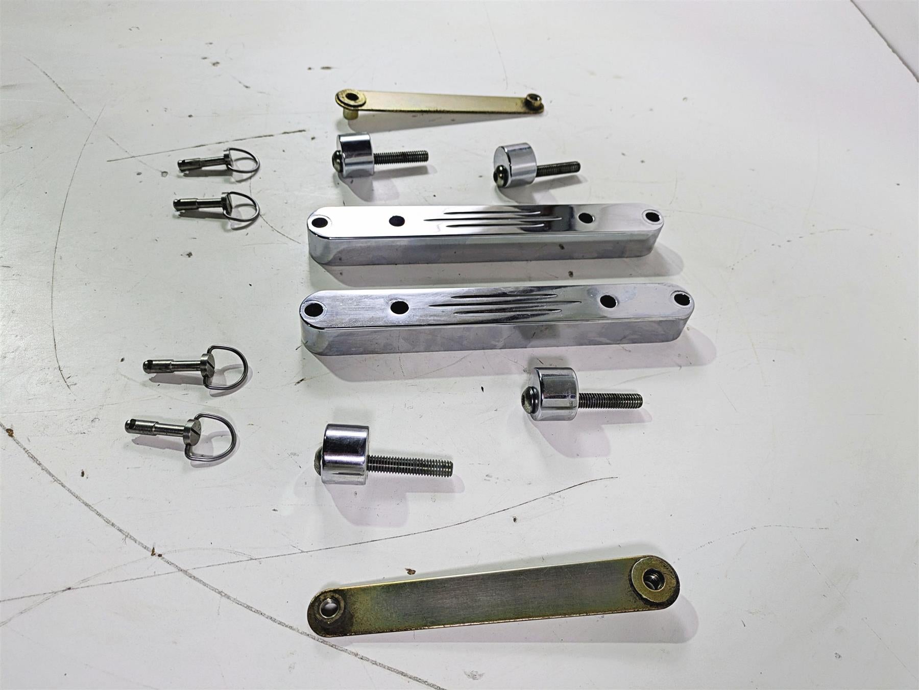 2004 Harley Softail FLSTF Fat Boy Saddlebag Quick Connect Mount Kit {{ shop.shopifyCountryName }} - Mototech271