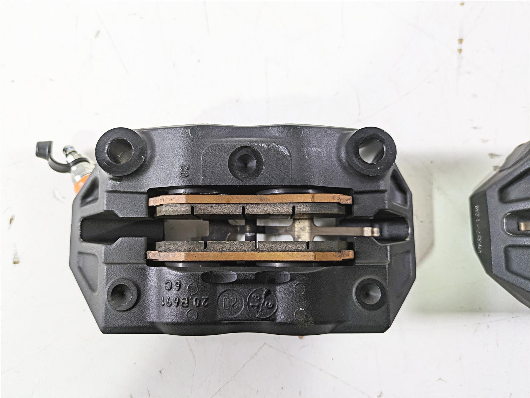 2021 Aprilia RS660 Brembo Monoblock Front Brake Caliper 100mm 2B006451 2B006452 {{ shop.shopifyCountryName }} - Mototech271