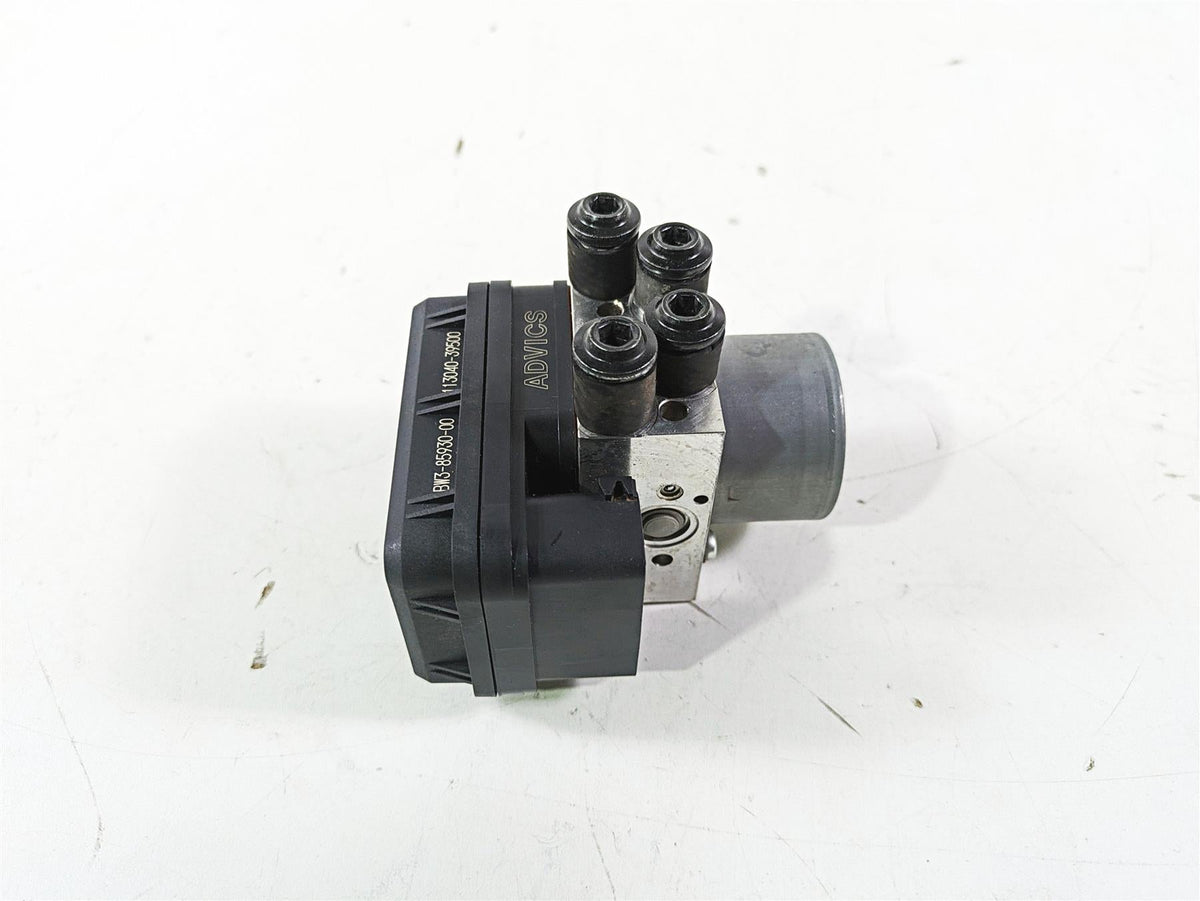 2021 Yamaha Tenere 700 XTZ7 Abs Brake Pump Unit Module BW3-85930-09-00 {{ shop.shopifyCountryName }} - Mototech271