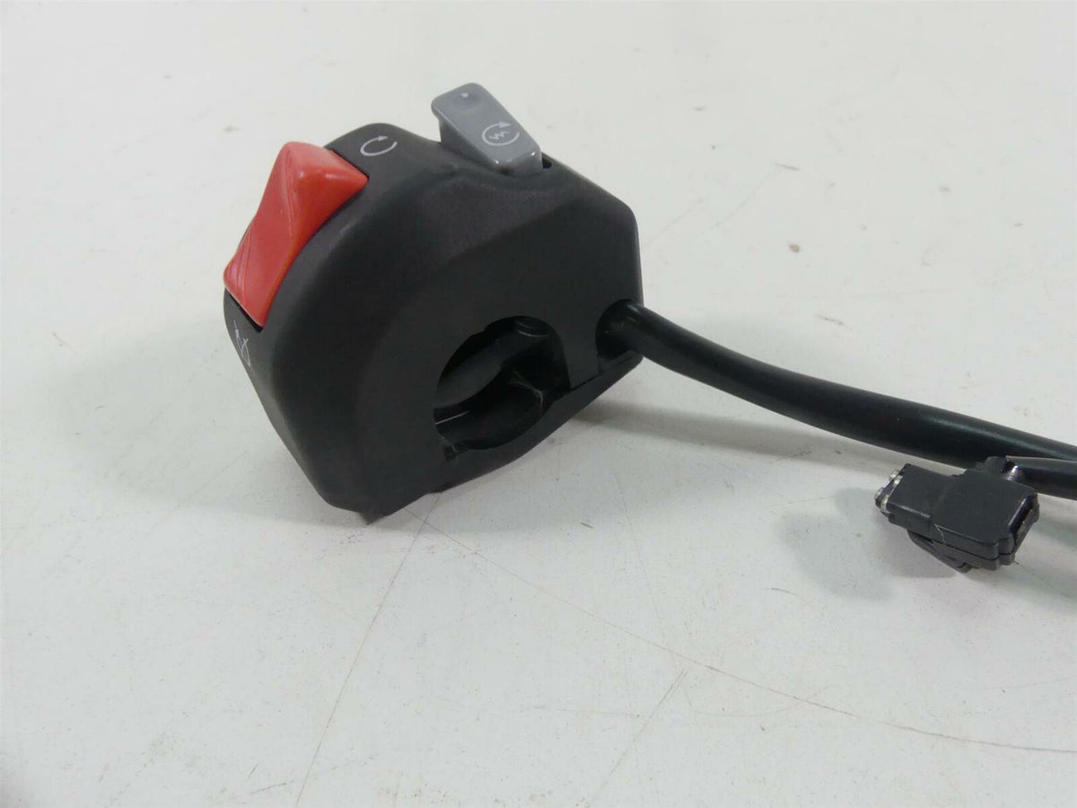 2020 Yamaha VMX17 1700 Right Hand Control Switch Start Kill Stop 2S3-83975-00-00 {{ shop.shopifyCountryName }} - Mototech271