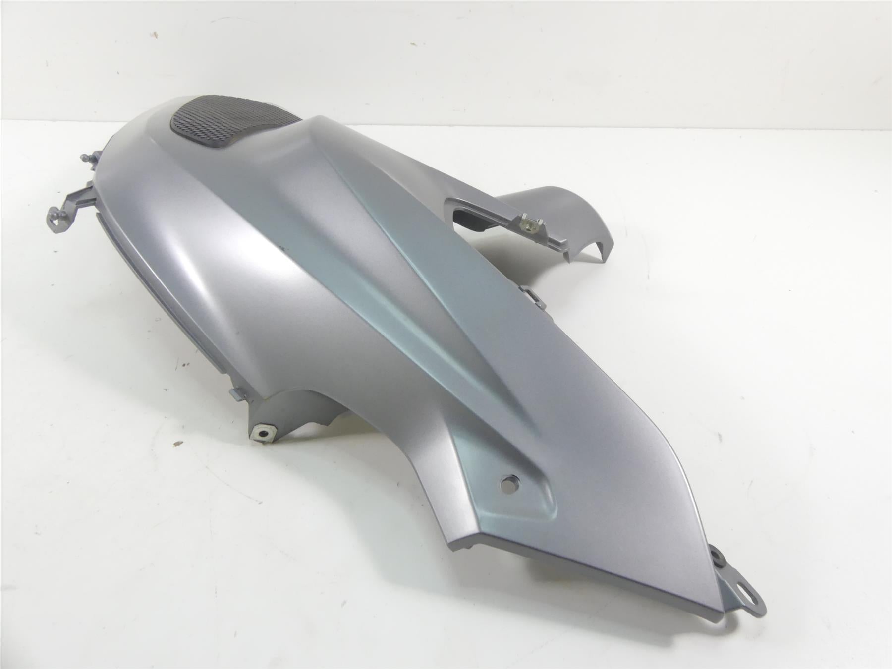 2014 BMW R1200GS K50 Left Side Fuel Gas Tank Fairing Cover 46638533679 {{ shop.shopifyCountryName }} - Mototech271