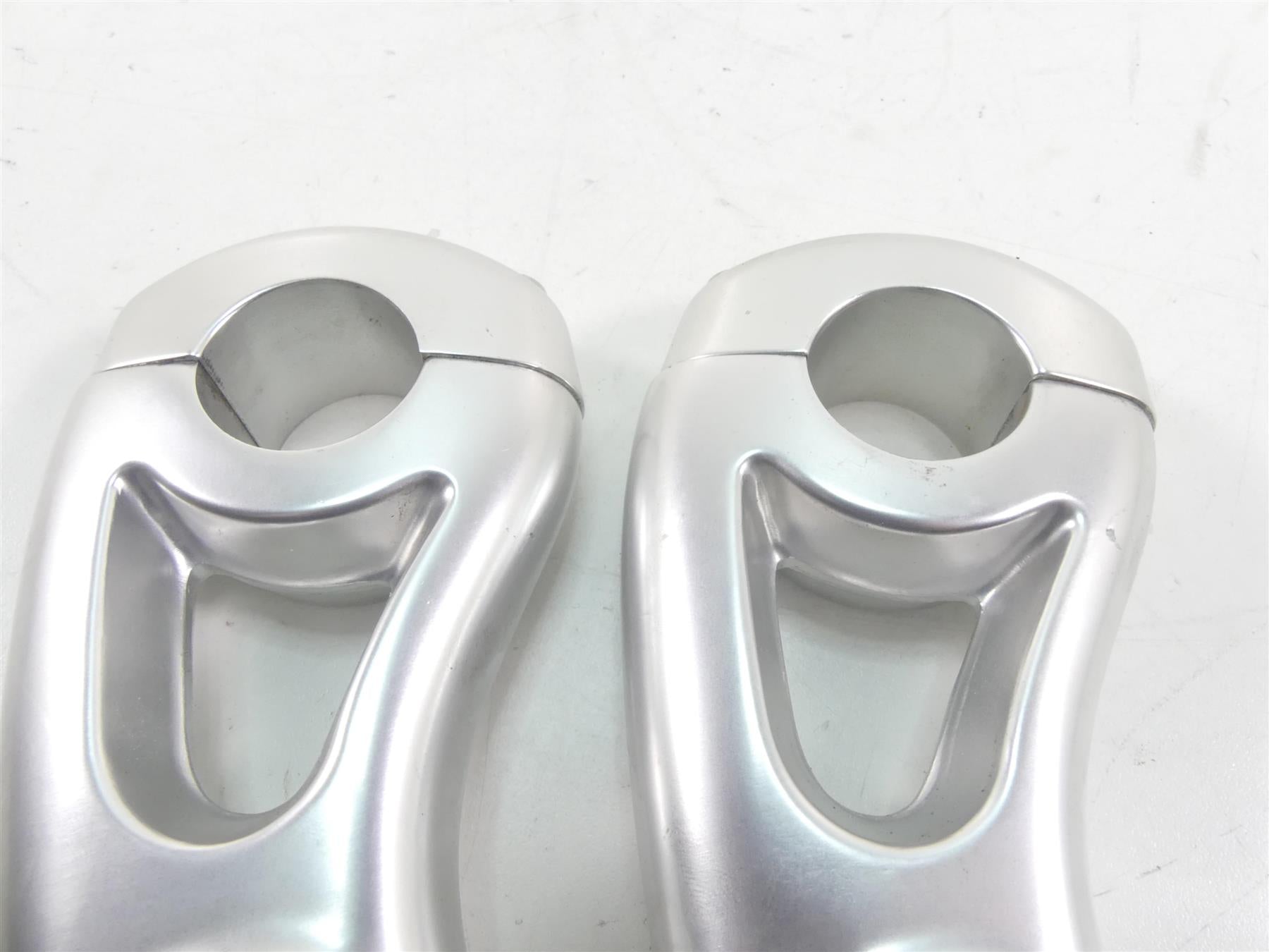 2014 Moto Guzzi Griso 1200 SE 8V Handlebar Riser Holder Mount Set GU06500200 {{ shop.shopifyCountryName }} - Mototech271