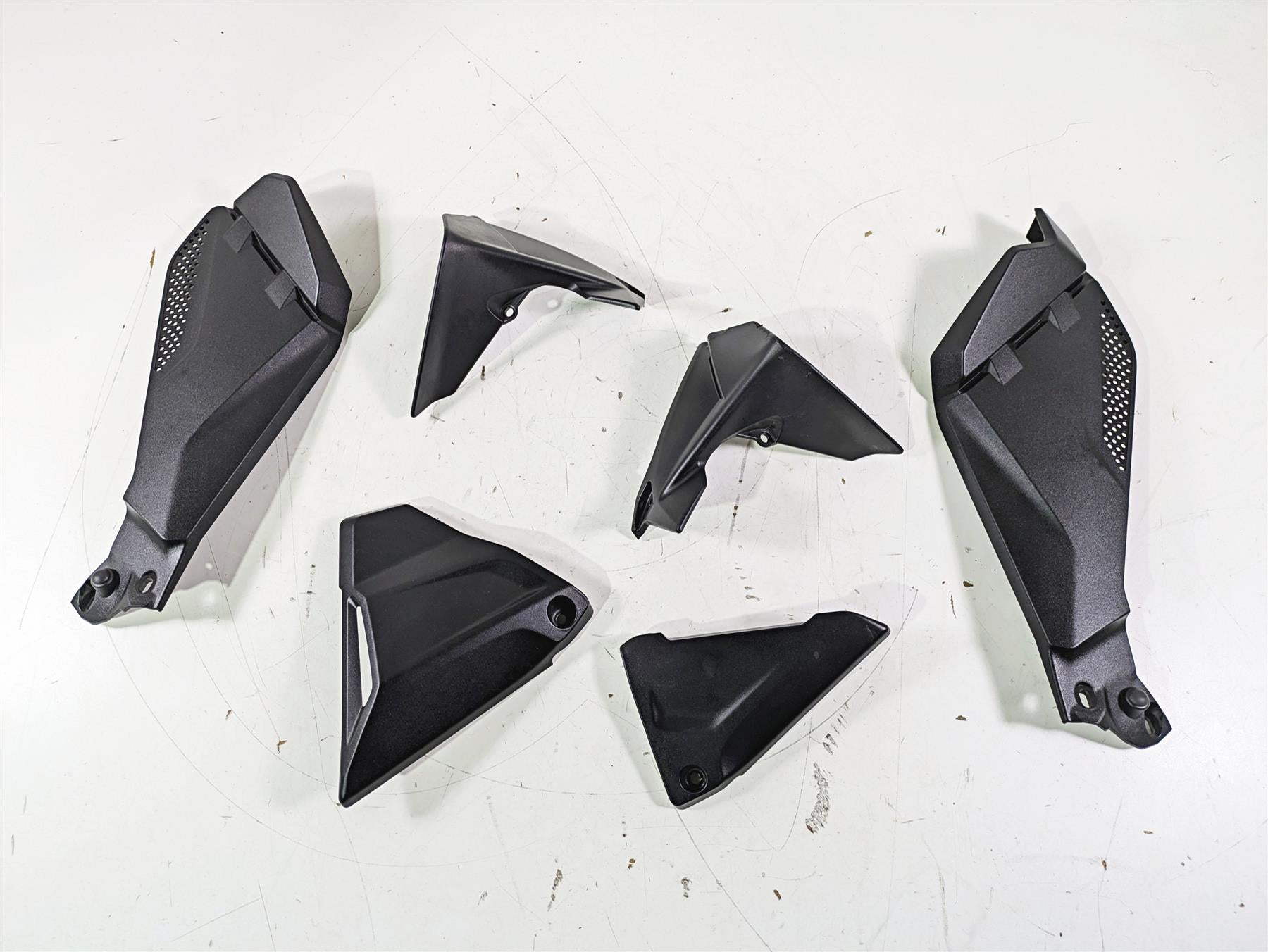 2016 BMW R1200GS GSW K50 Molded Plastic Infill Cover Set 46638528675 {{ shop.shopifyCountryName }} - Mototech271