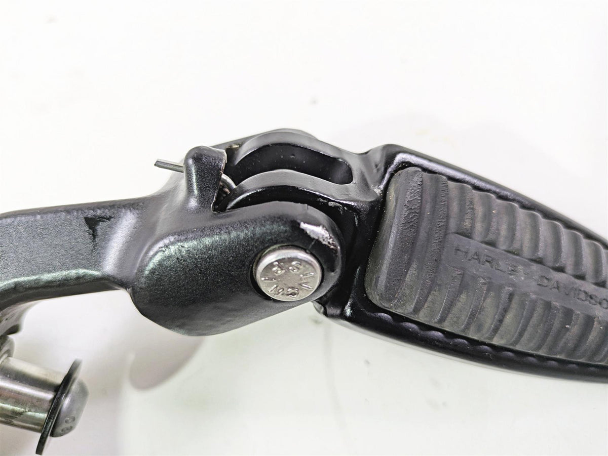 2024 Harley Sportster RH975 S Front Left Mid Footpeg & Link 33600348 {{ shop.shopifyCountryName }} - Mototech271