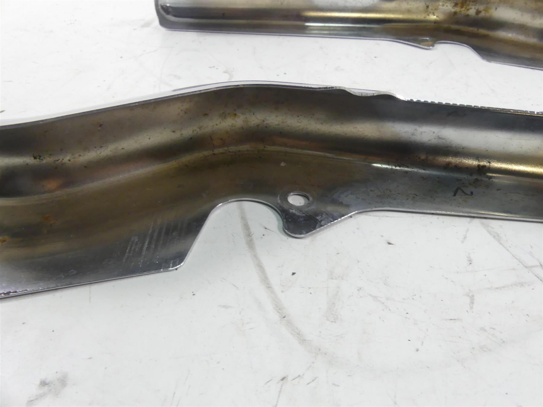 2005 Harley Touring CVO FLHTCSE Electra Glide Rear Frame Chrome Struts 47502-97 {{ shop.shopifyCountryName }} - Mototech271