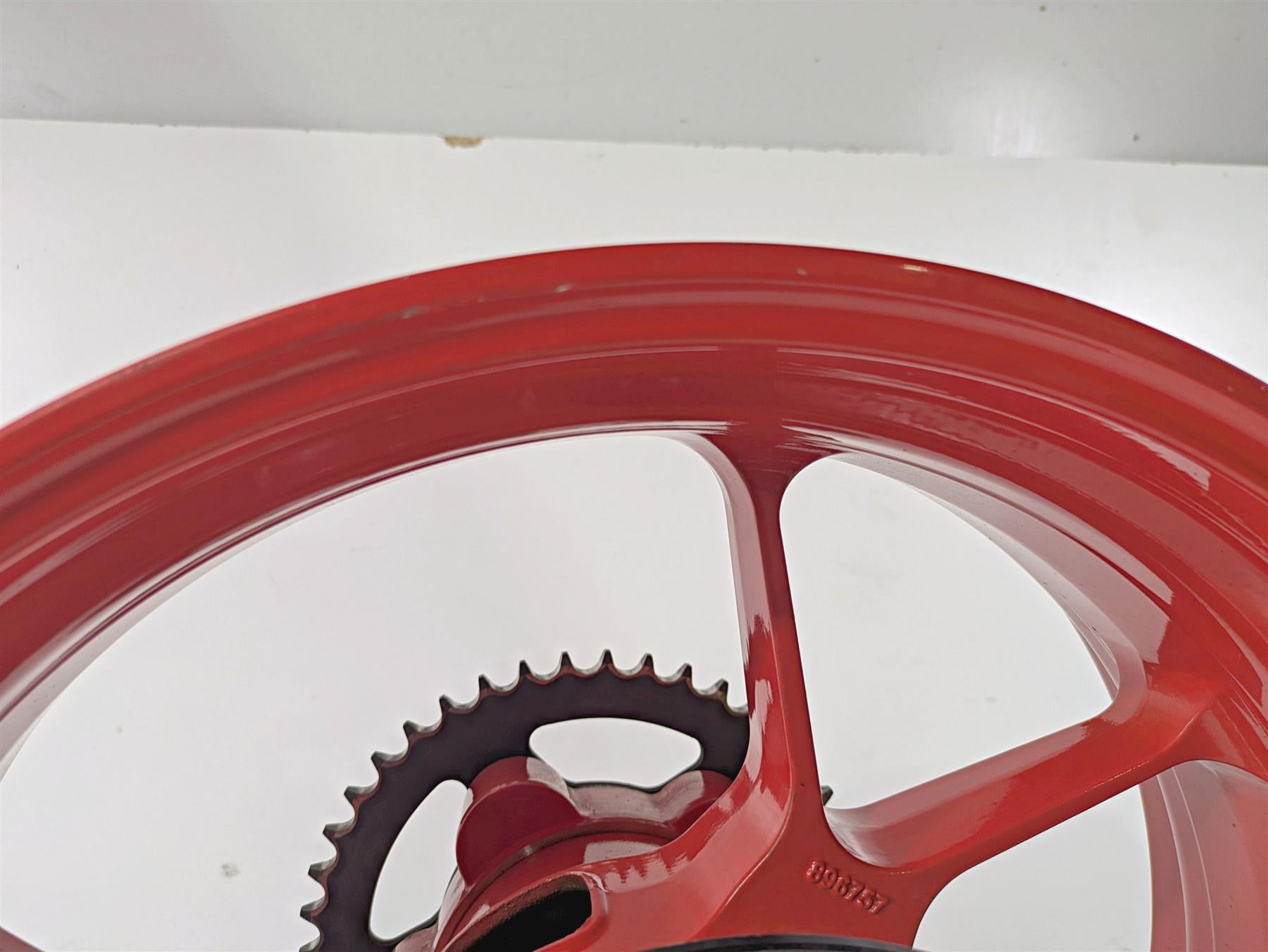 2017 Aprilia RSV 1100 Tuono V4 Factory Straight 17x6 Rear Wheel Rim 2B002118 {{ shop.shopifyCountryName }} - Mototech271