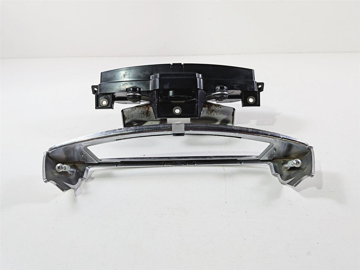 2006 Yamaha XVZ1300 Royal Star Speedometer Gauge Instrument 33K 1D6-83500-00-00 {{ shop.shopifyCountryName }} - Mototech271