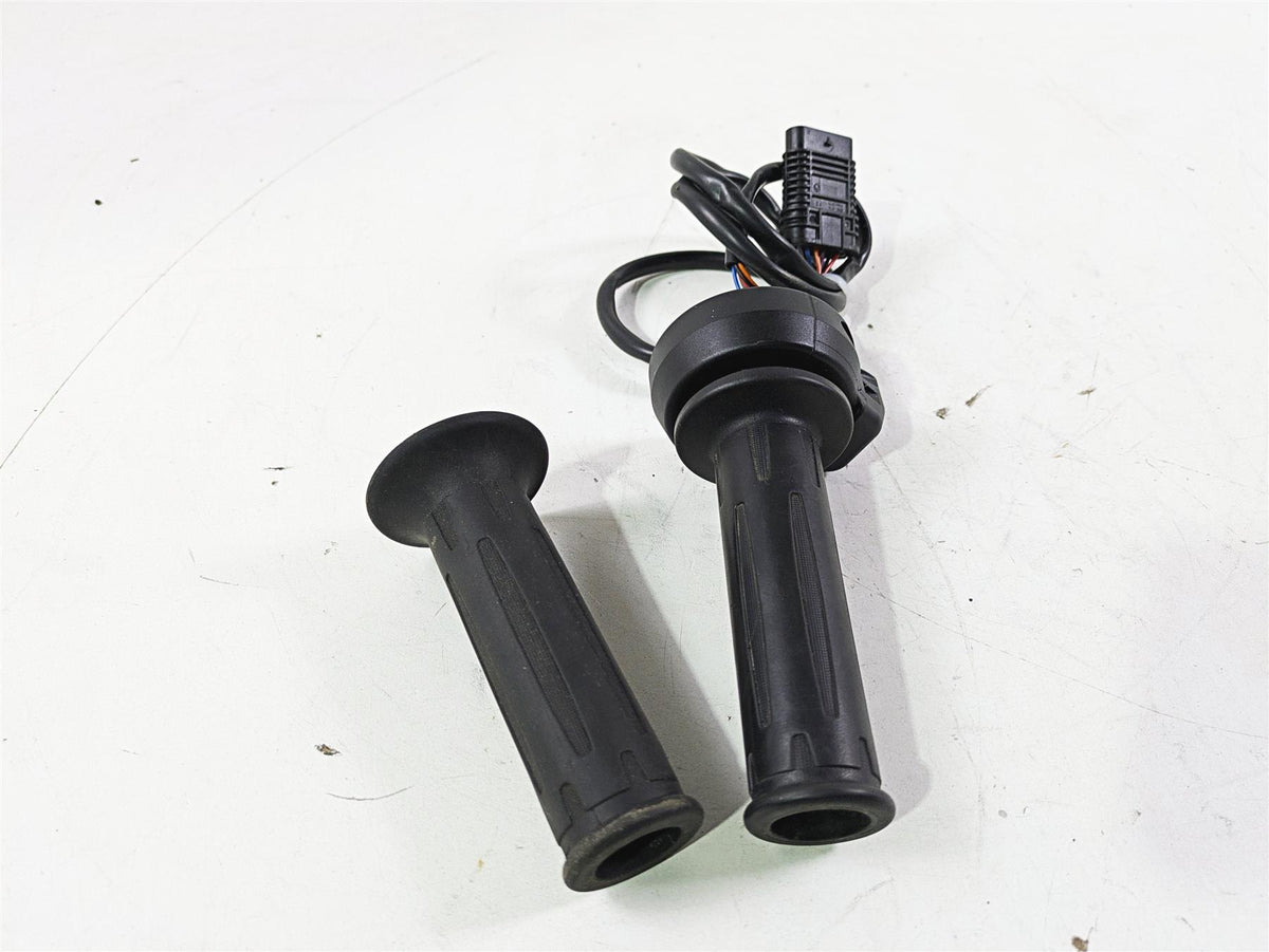 2023 BMW G310R K03 E-Throttle Hand Grip Set 61318382956 {{ shop.shopifyCountryName }} - Mototech271