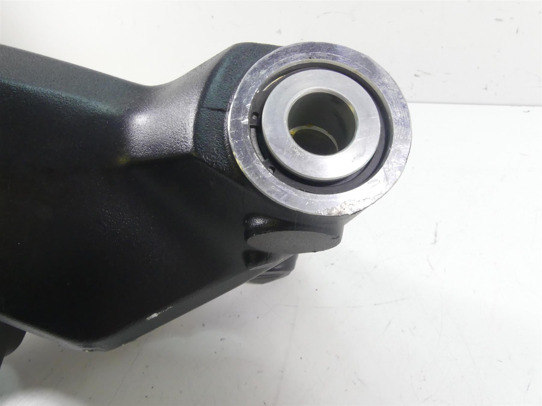 2018 Mv Agusta F3 800 RC Rear Straight Swingarm Axle Set 8D00B5783 8000B3198 {{ shop.shopifyCountryName }} - Mototech271