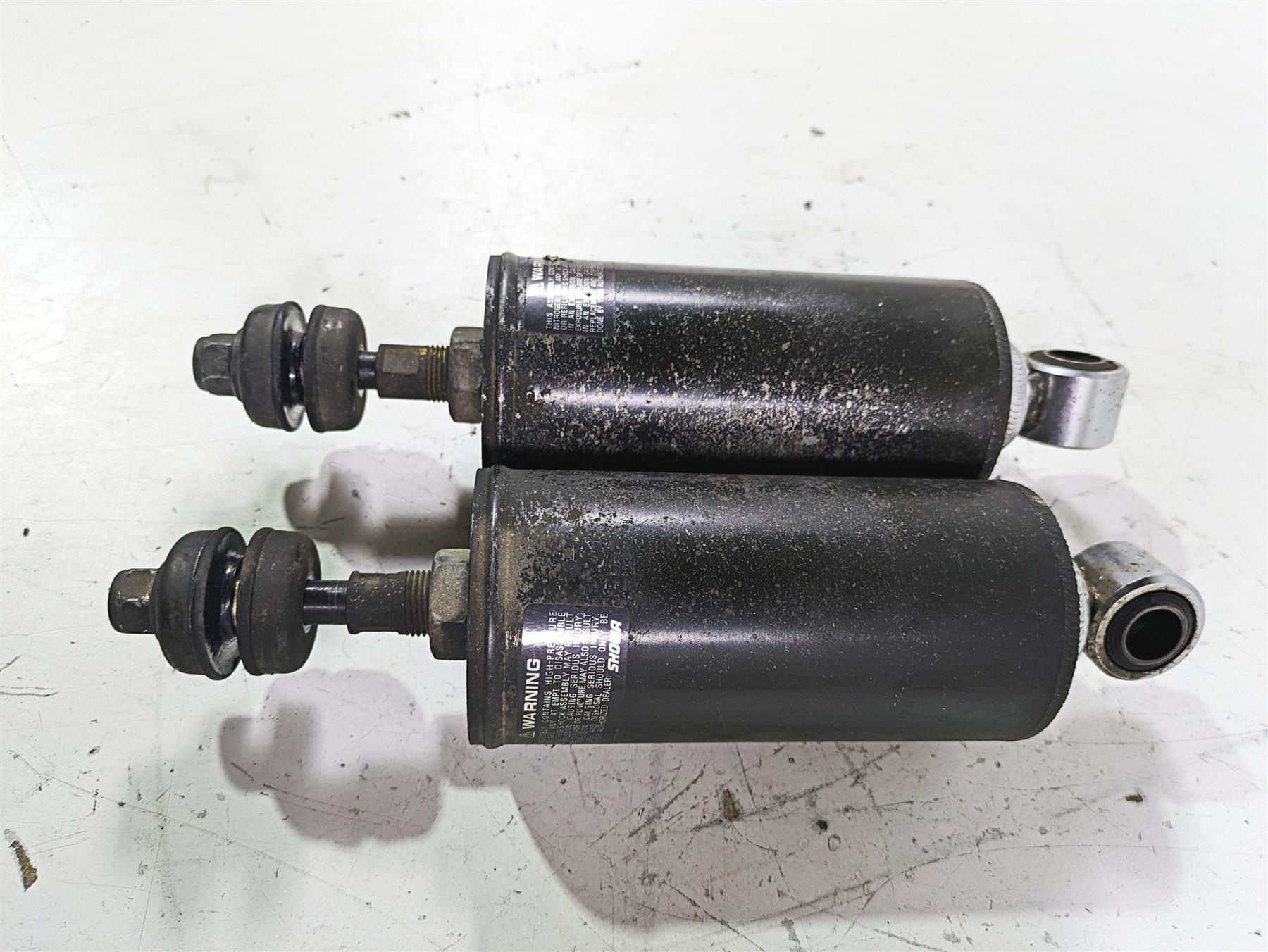 2002 Harley FLSTC Softail Heritage Showa Rear Damper Shock Set 54508-00B {{ shop.shopifyCountryName }} - Mototech271