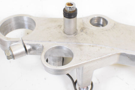 2000 Suzuki TL1000R TL1000 Upper Triple Tree Steering Clamp 51311-02FA0 {{ shop.shopifyCountryName }} - Mototech271