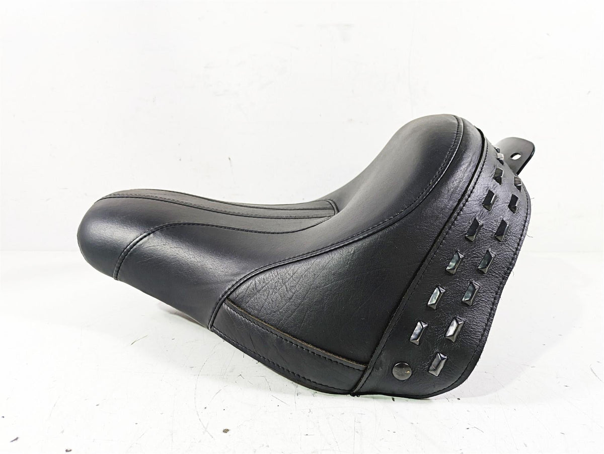 2019 Harley FLHCS Softail Heritage Front Rider Driver Seat Saddle 52000286 {{ shop.shopifyCountryName }} - Mototech271