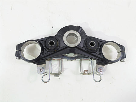 2020 Kawasaki Z900 ZR900 Upper Triple Tree Steering Clamp 44039-0167-18R {{ shop.shopifyCountryName }} - Mototech271