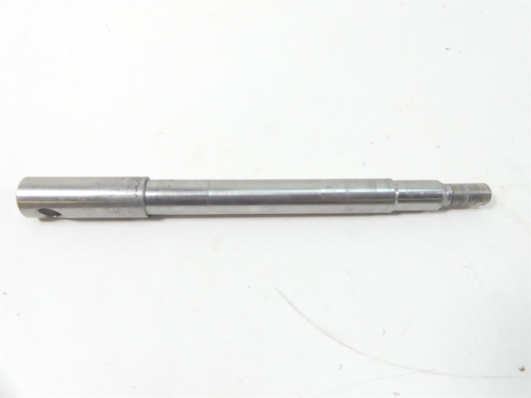 2001 Harley Davidson XL1200 Sportster Straight Front Axle Wheel Spindle 43895-00 {{ shop.shopifyCountryName }} - Mototech271