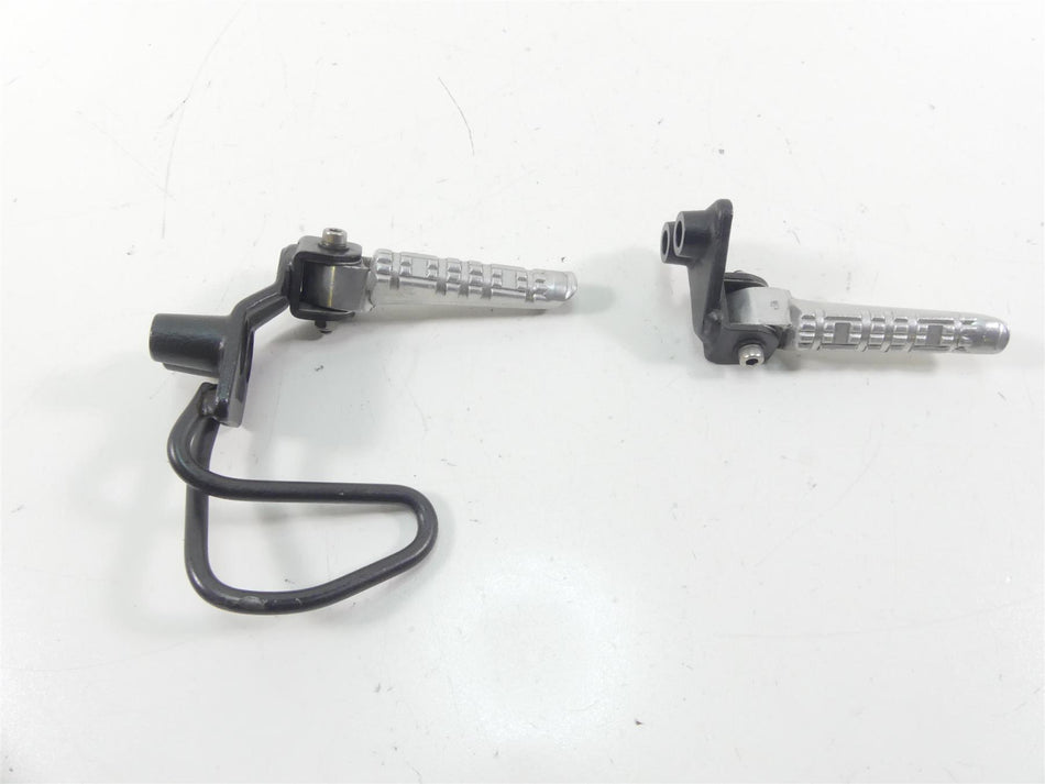 2004 Yamaha XV1700 Road Star Warrior Rear Passenger Footpeg Set 5PX-27430-12-00 {{ shop.shopifyCountryName }} - Mototech271