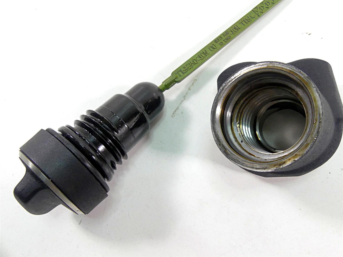 2014 Harley FXDL Dyna Low Rider Oil Level Dipstick Set 62457-06 62700001 {{ shop.shopifyCountryName }} - Mototech271