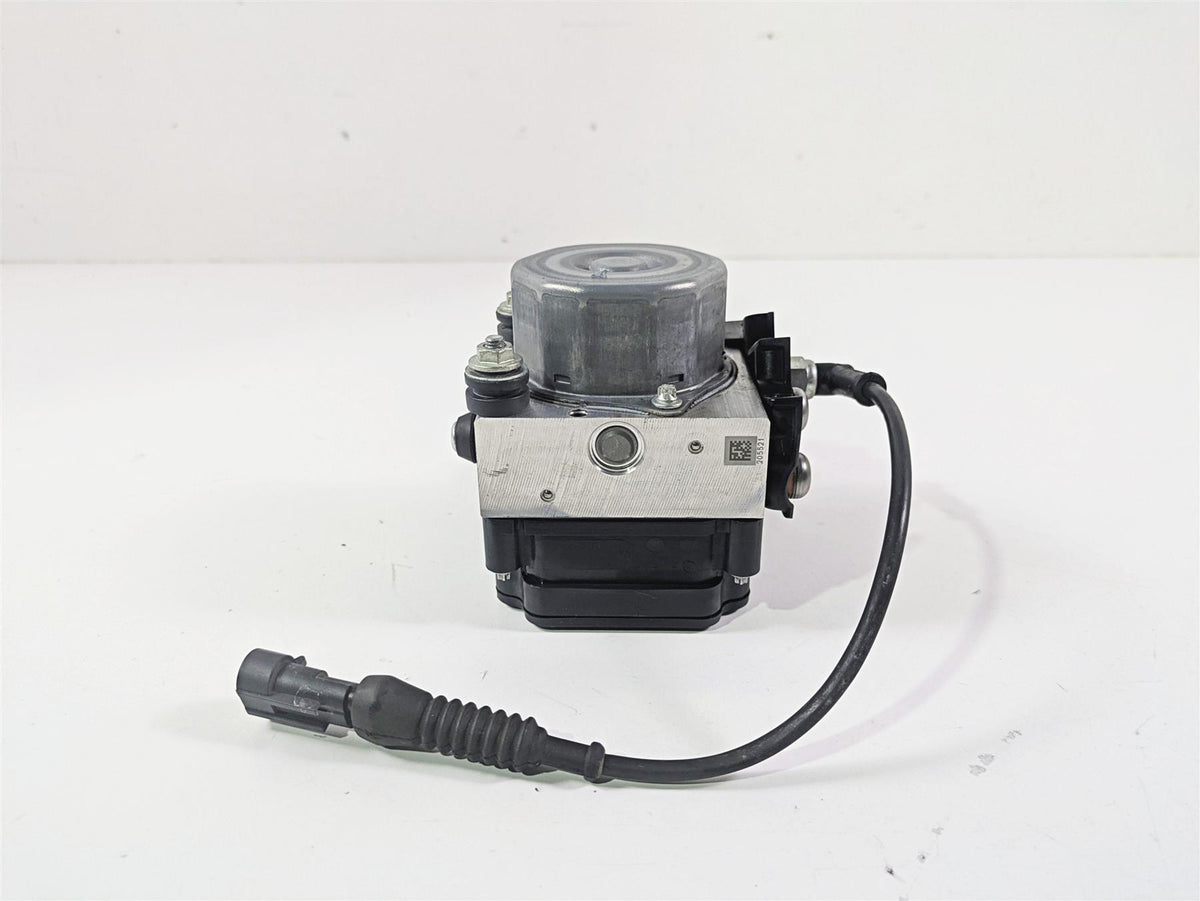 2017 KTM 1290 Super Duke GT Abs Brake Pump Control Module 60442031144 {{ shop.shopifyCountryName }} - Mototech271