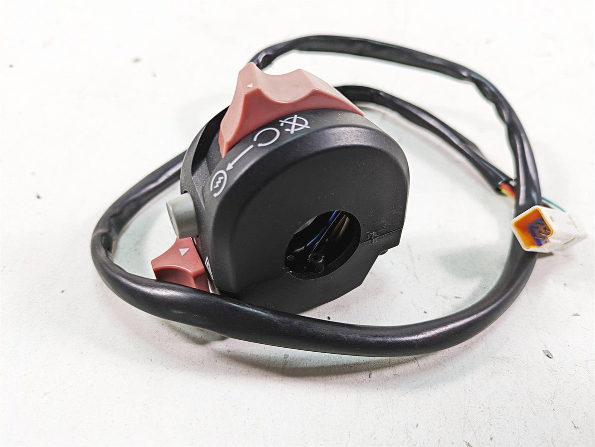 2020 Ducati Scrambler 1100 Sport Pro Right Hand Control Switch 65010243C {{ shop.shopifyCountryName }} - Mototech271